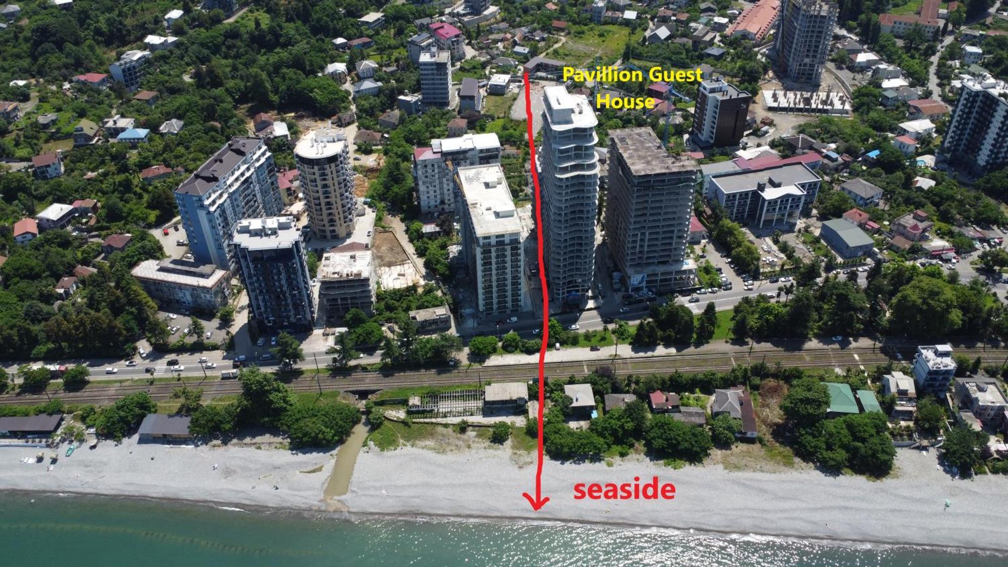 Pavillion Guest House Batumi Esterno foto