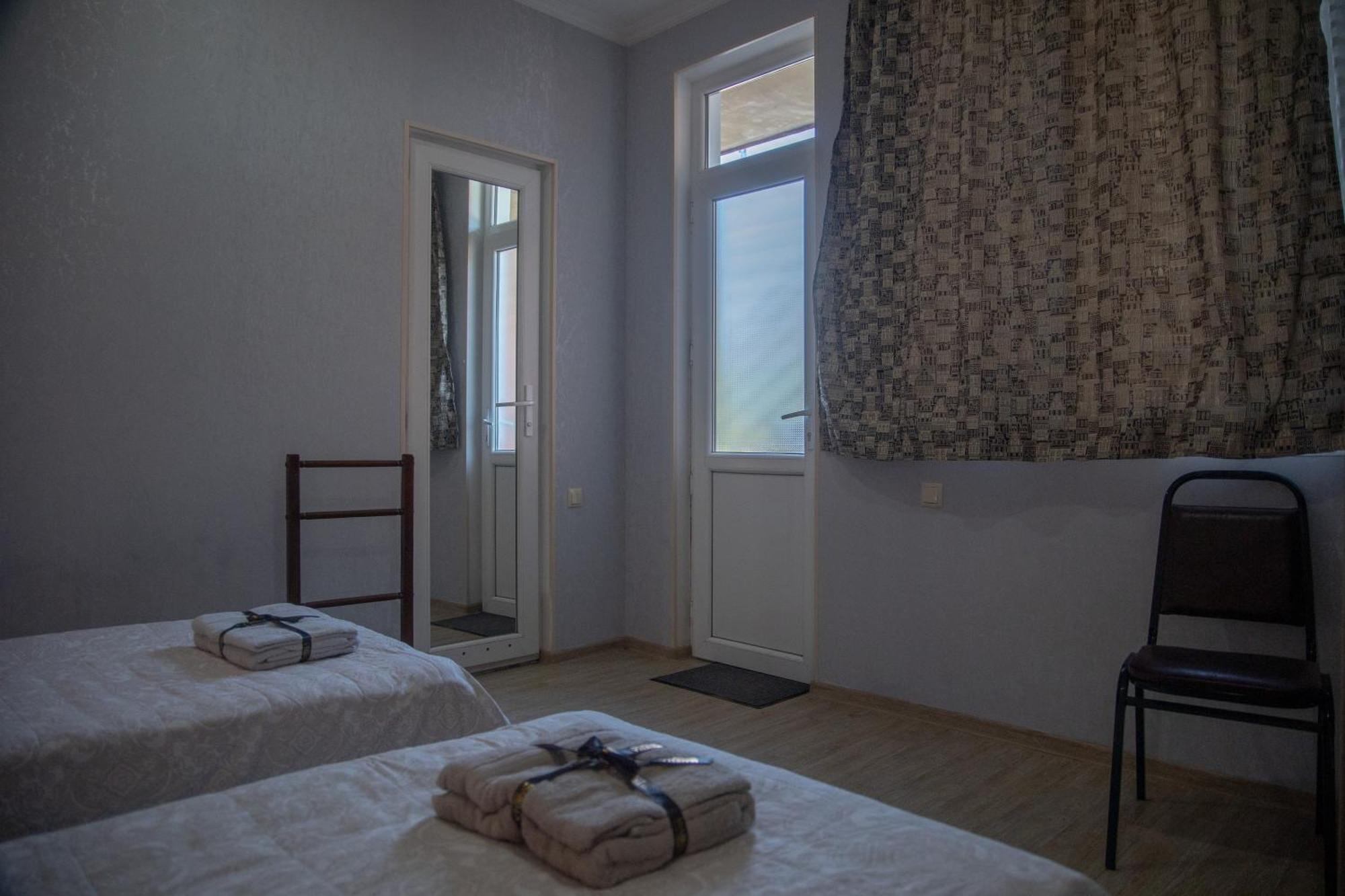 Pavillion Guest House Batumi Esterno foto